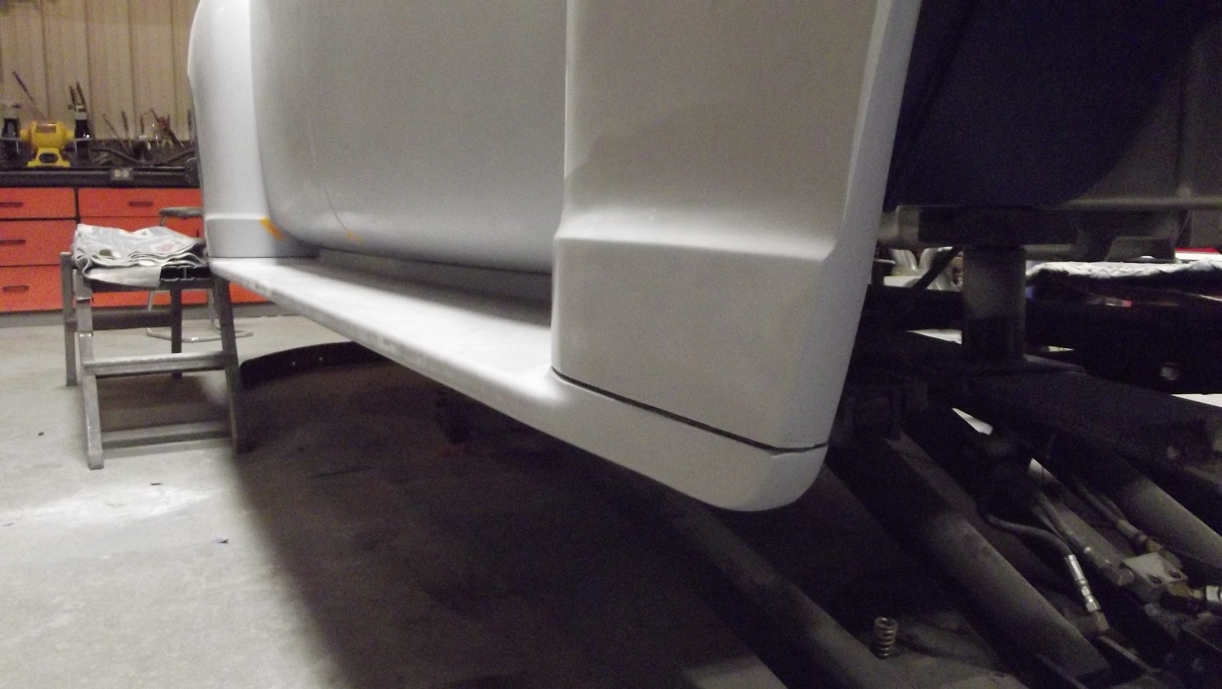 running board RH side