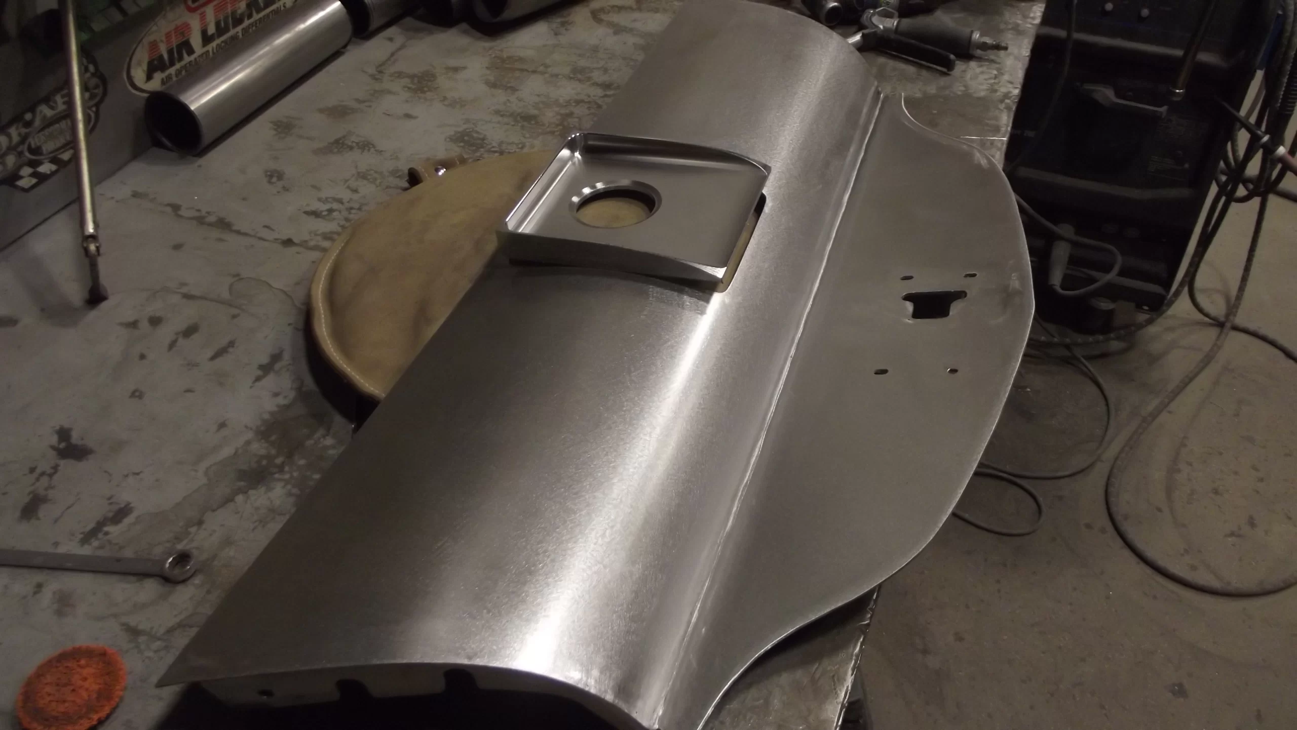 walker 48 hood latch